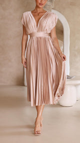 Audrelia – Pleated Midi Dress Deep V Elegant