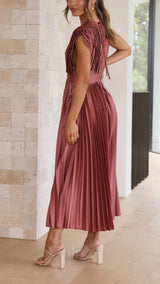 Audrelia – Pleated Midi Dress Deep V Elegant