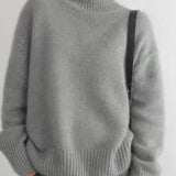 Liora – Women’s Oversized Cashmere Turtleneck Sweater