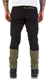 Men's trousers – with zip fastening and pockets
