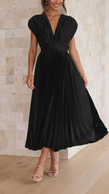 Audrelia – Pleated Midi Dress Deep V Elegant