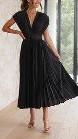 Audrelia – Pleated Midi Dress Deep V Elegant