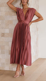 Audrelia – Pleated Midi Dress Deep V Elegant