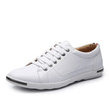 Dolly - Sneakers da donna con punta elegante e dettaglio suola in metallo
