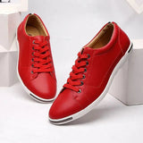 Dolly - Sneakers da donna con punta elegante e dettaglio suola in metallo