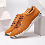 Dolly - Sneakers da donna con punta elegante e dettaglio suola in metallo